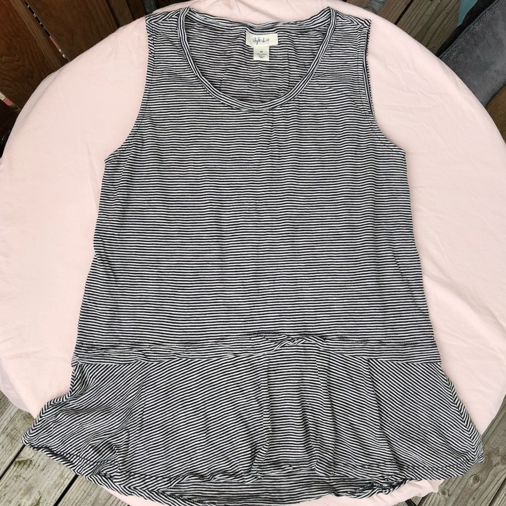 STYLE & CO soft cotton sleeveless peplum t /top M